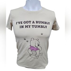 🐻 Disney Winnie the Pooh “Rumbly‎ in My Tumbly” Graphic Tee (M 8/10)
